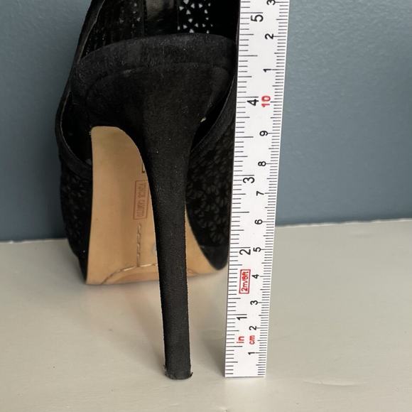 Vince‎ Camuto Womens Black Leather Peep Toe Caliope Size 7M/37 True Suede - Picture 7 of 10